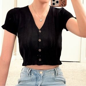Knit Crop Top Pointelle Ruffle Trim XS/
S NEW Black V-Neck Buttons-up